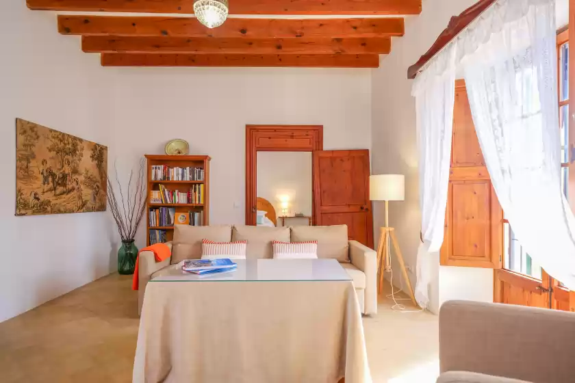 Holiday rentals in Cas pilot, Santa María del Camí