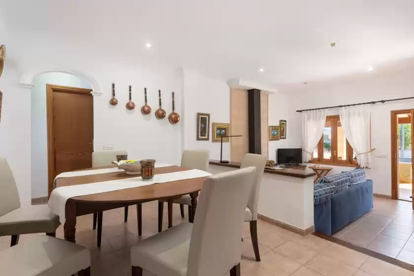 Holiday rentals in Garonda villa, Cala Pi