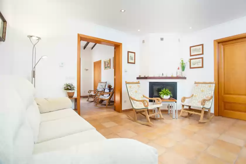 Holiday rentals in Woodhouse, Ariany