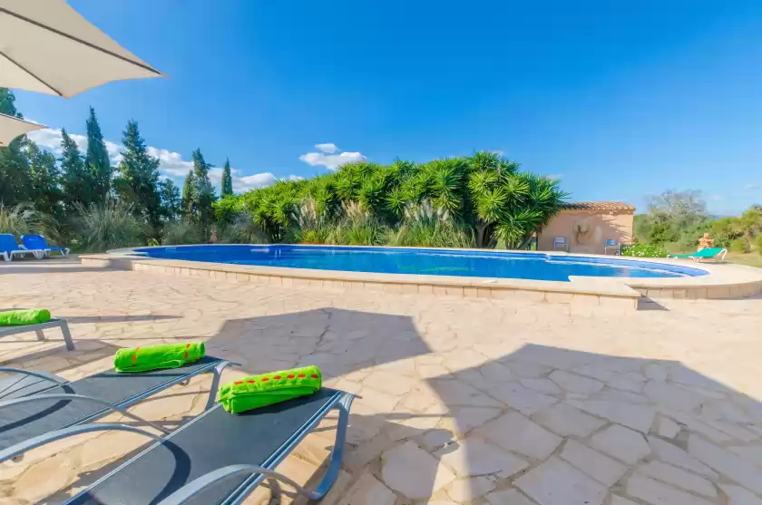 Holiday rentals in Na pont, Campos