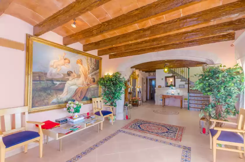 Holiday rentals in Na pont, Campos