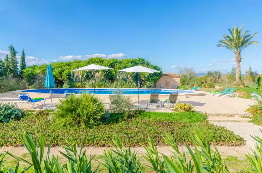 Holiday rentals in Na pont, Campos