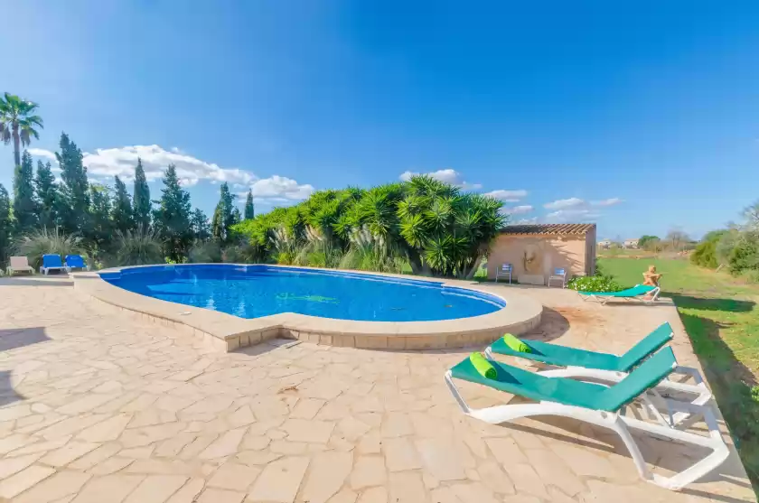 Holiday rentals in Na pont, Campos