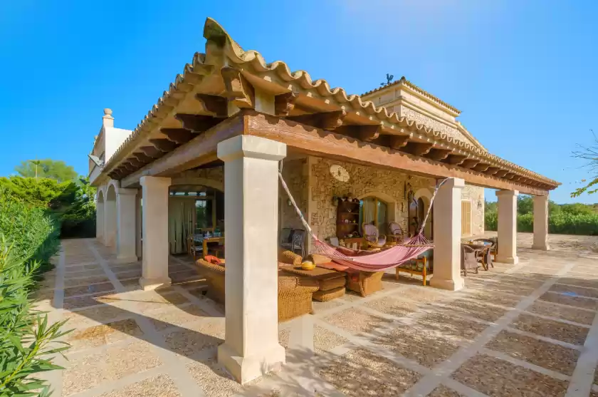 Holiday rentals in Na pont, Campos