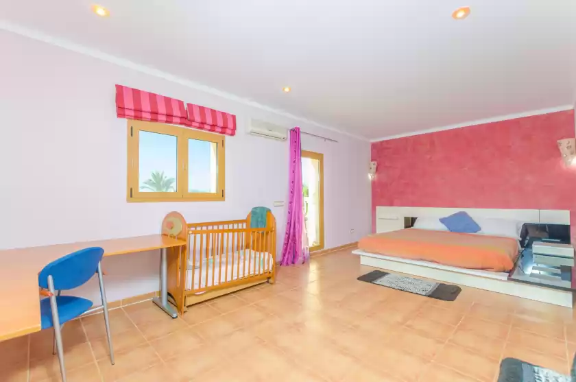 Holiday rentals in Na pont, Campos