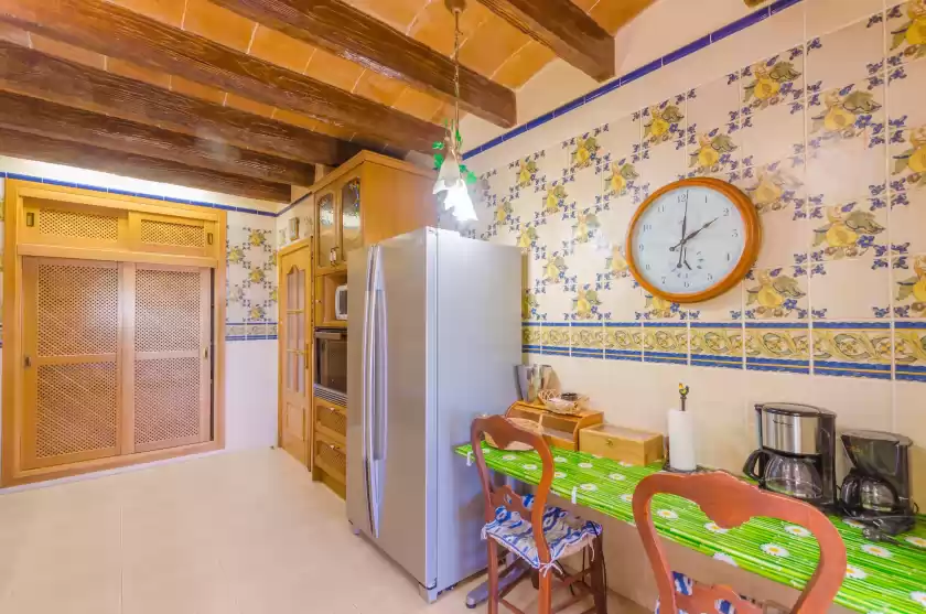 Holiday rentals in Na pont, Campos
