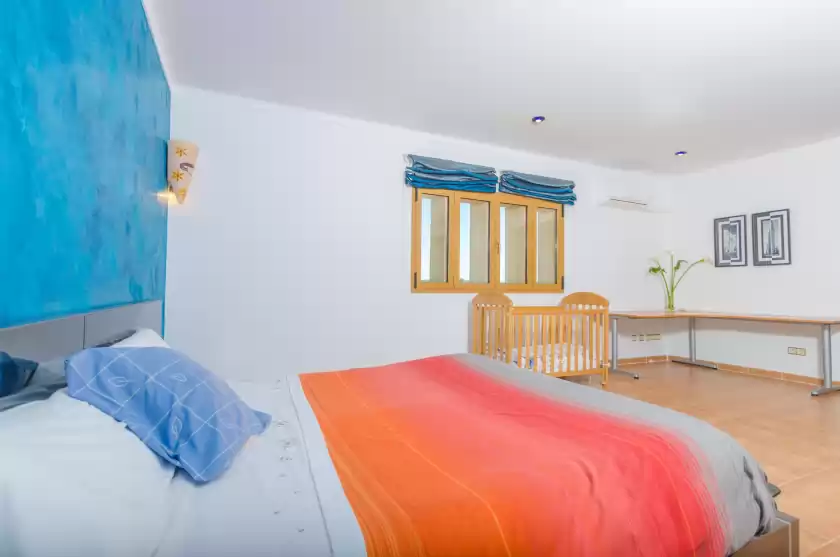 Holiday rentals in Na pont, Campos