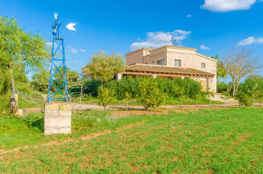 Holiday rentals in Na pont, Campos