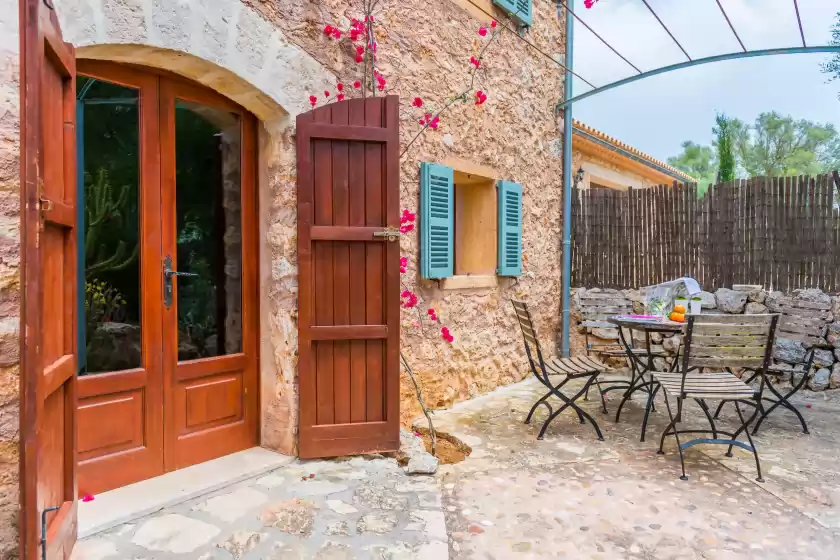 Holiday rentals in Can pina - eco pina -