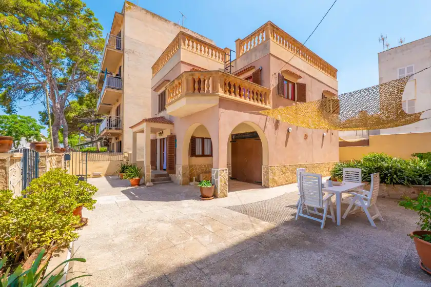 Holiday rentals in Can pedro ros