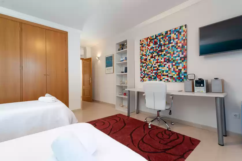 Holiday rentals in Villa gloria, Cala Pi