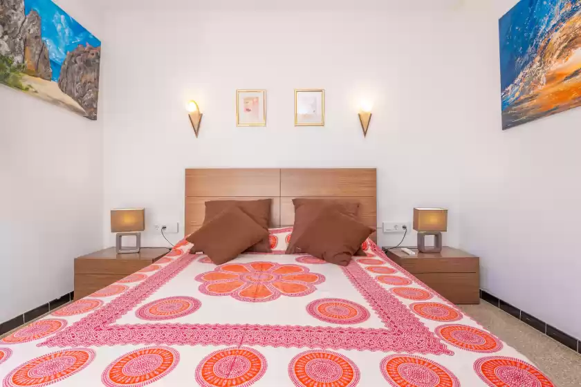 Holiday rentals in Villa xavier, Can Picafort