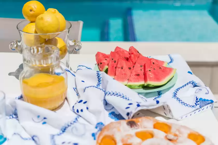 Holiday rentals in Can diana, Campanet