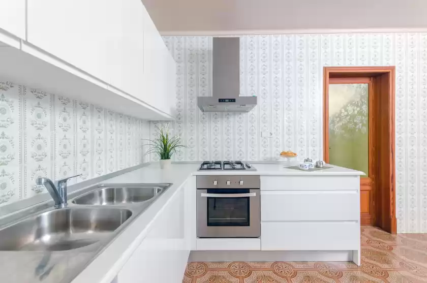 Holiday rentals in Can rosito, s'Illot-Cala Morlanda