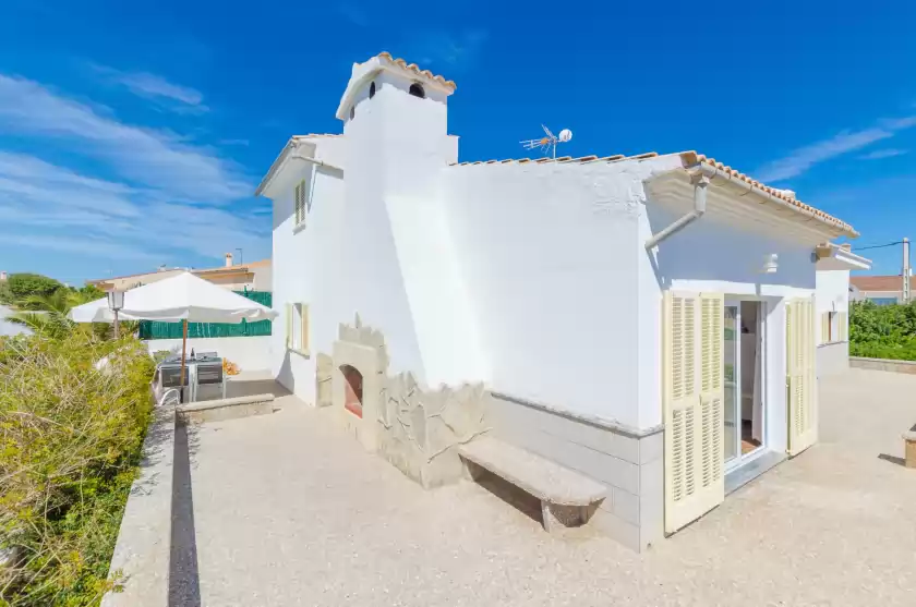Holiday rentals in Can rosito, s'Illot-Cala Morlanda