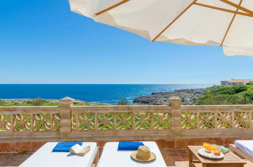 Holiday rentals in Can rosito, s'Illot-Cala Morlanda