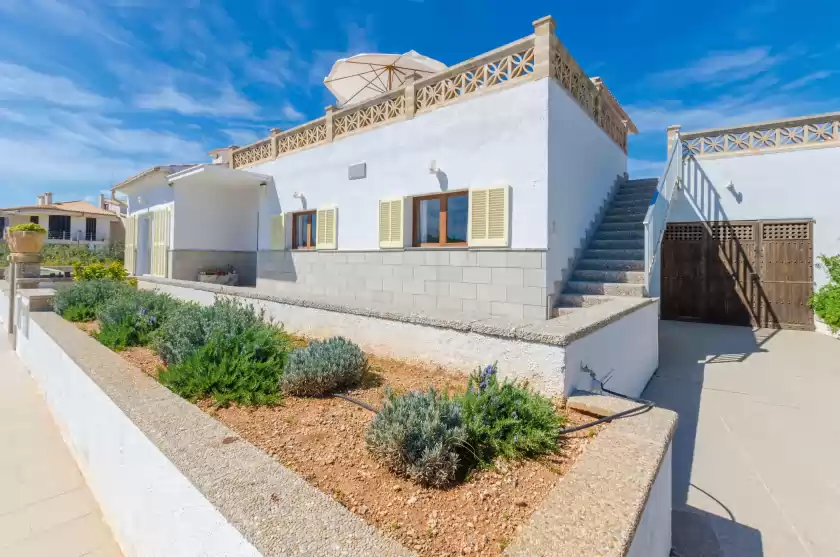 Holiday rentals in Can rosito, s'Illot-Cala Morlanda