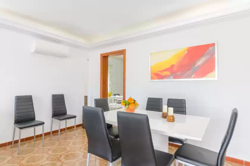 Holiday rentals in Can rosito, s'Illot-Cala Morlanda