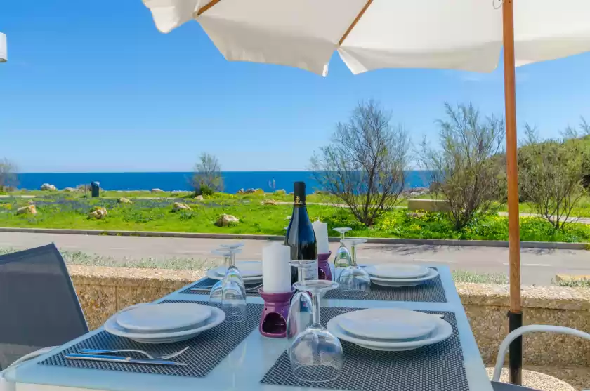 Holiday rentals in Can rosito, s'Illot-Cala Morlanda