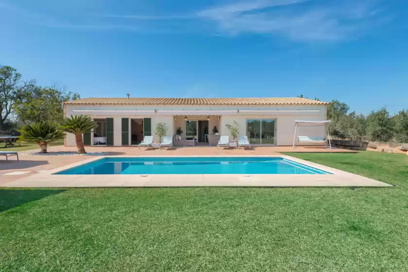 Holiday rentals in Sa finca, Muro