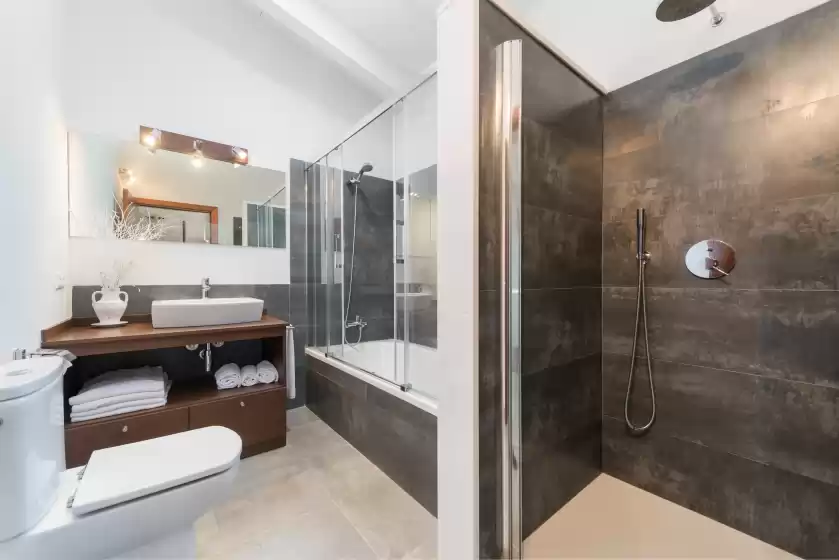 Holiday rentals in Sa finca, Muro