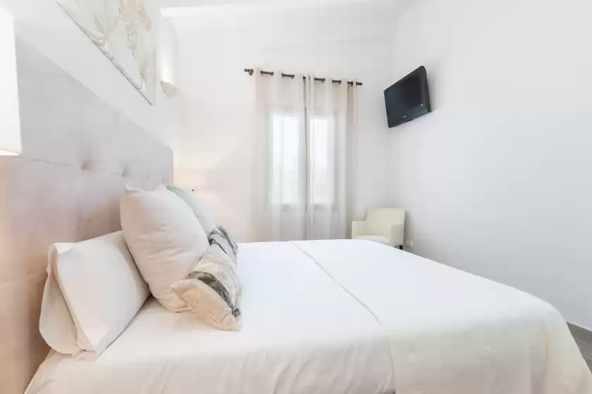 Holiday rentals in Sa finca, Muro