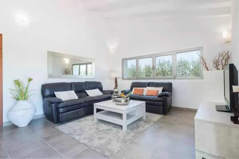 Holiday rentals in Sa finca, Muro