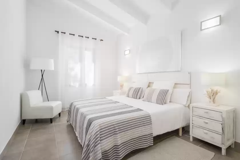 Holiday rentals in Sa finca, Muro