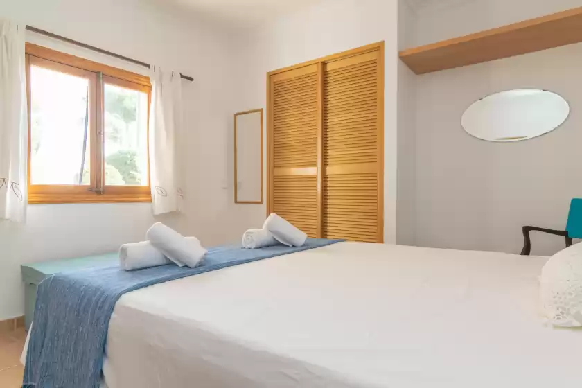 Holiday rentals in Sol i vent, Cala Llombards