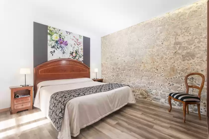 Holiday rentals in Monnaber nou-apartamento super, Campanet