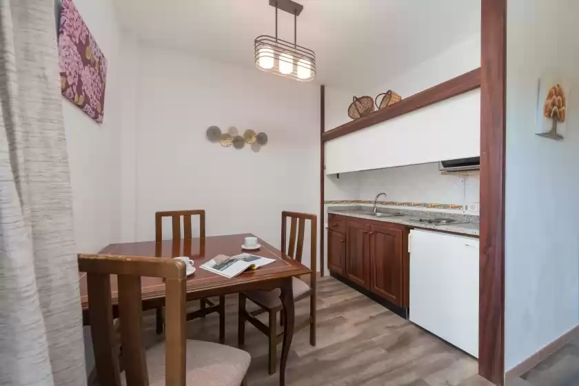 Holiday rentals in Monnaber nou-apartamento super, Campanet