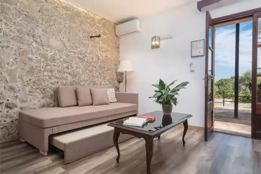 Holiday rentals in Monnaber nou-apartamento super, Campanet