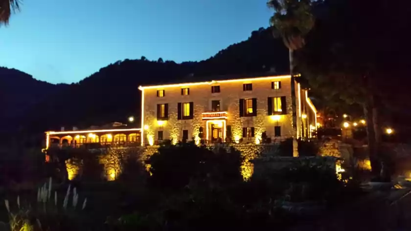 Holiday rentals in Monnaber nou-apartamento super, Campanet