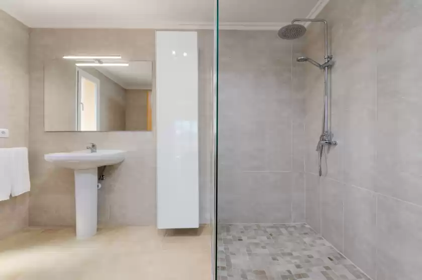 Holiday rentals in Dones d'aigua 11, s'Estanyol