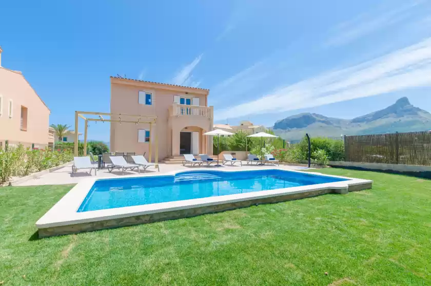 Holiday rentals in Dones d'aigua 11, s'Estanyol