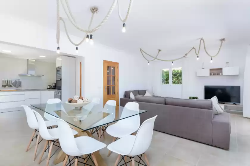 Holiday rentals in Dones d'aigua 11, s'Estanyol