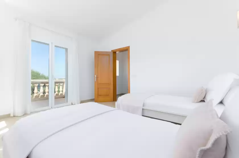 Holiday rentals in Dones d'aigua 11, s'Estanyol