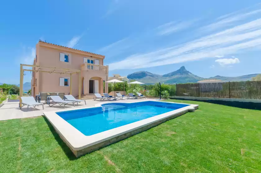 Holiday rentals in Dones d'aigua 11