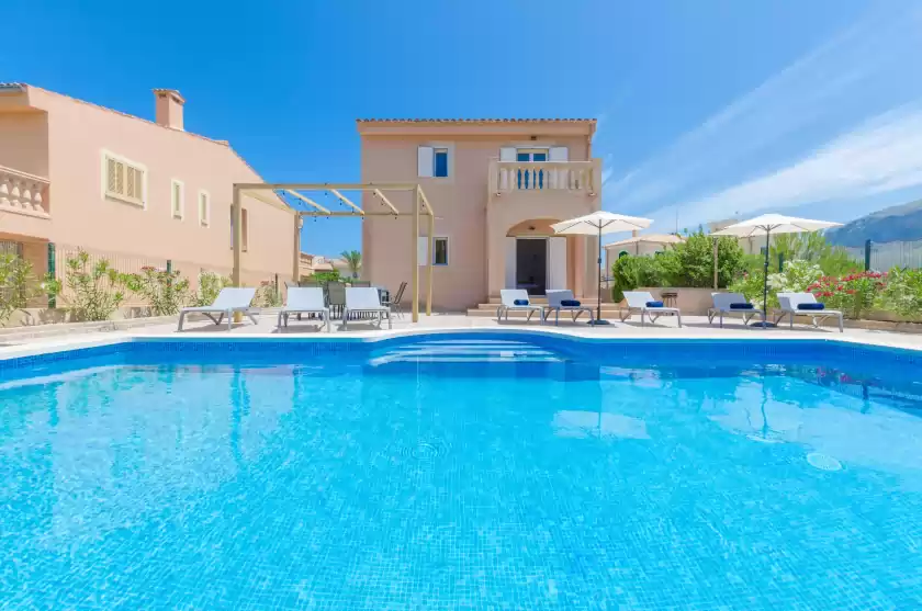 Holiday rentals in Dones d'aigua 11, s'Estanyol