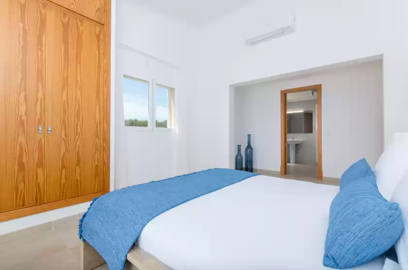 Holiday rentals in Dones d'aigua 11, s'Estanyol