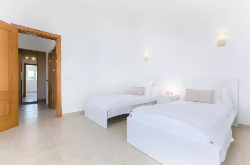 Holiday rentals in Dones d'aigua 11, s'Estanyol