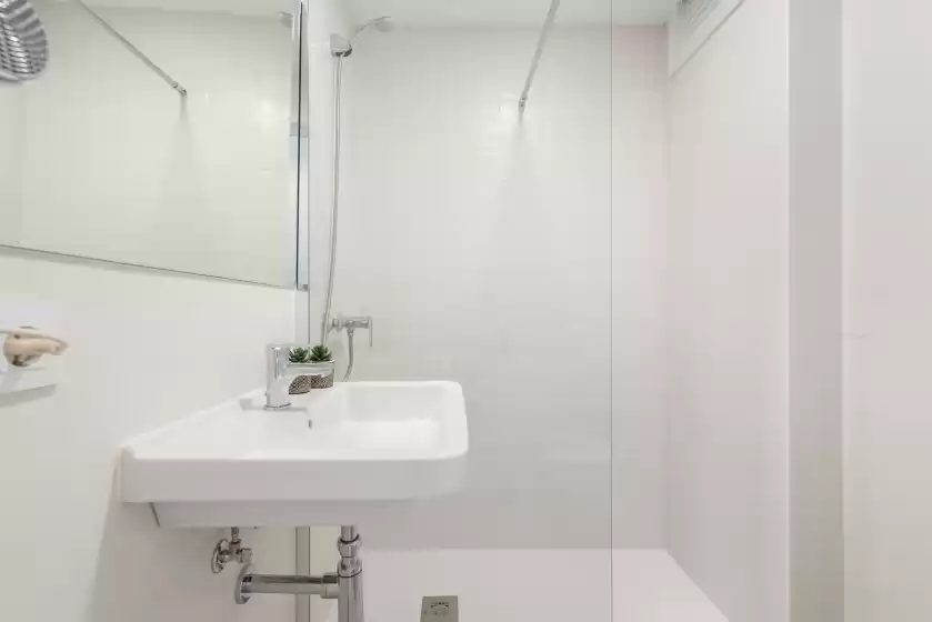 Holiday rentals in Hostal talamanca, Cala d'Or