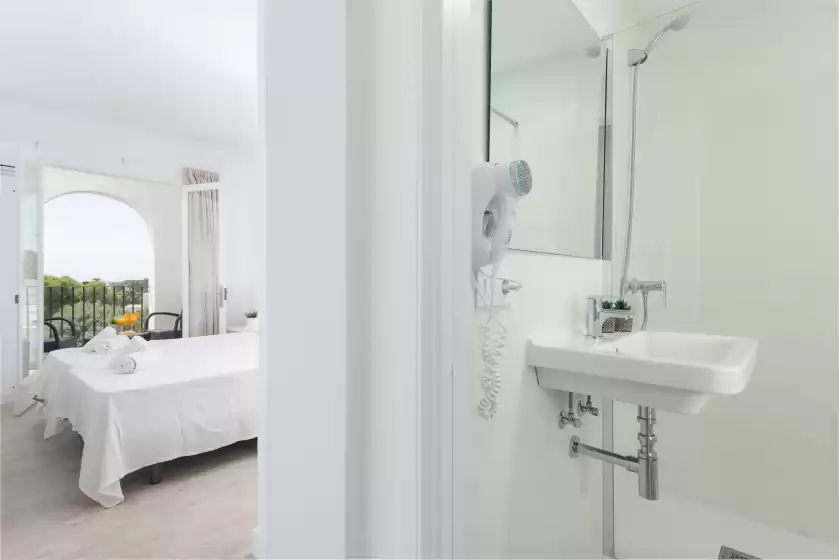 Holiday rentals in Hostal talamanca, Cala d'Or