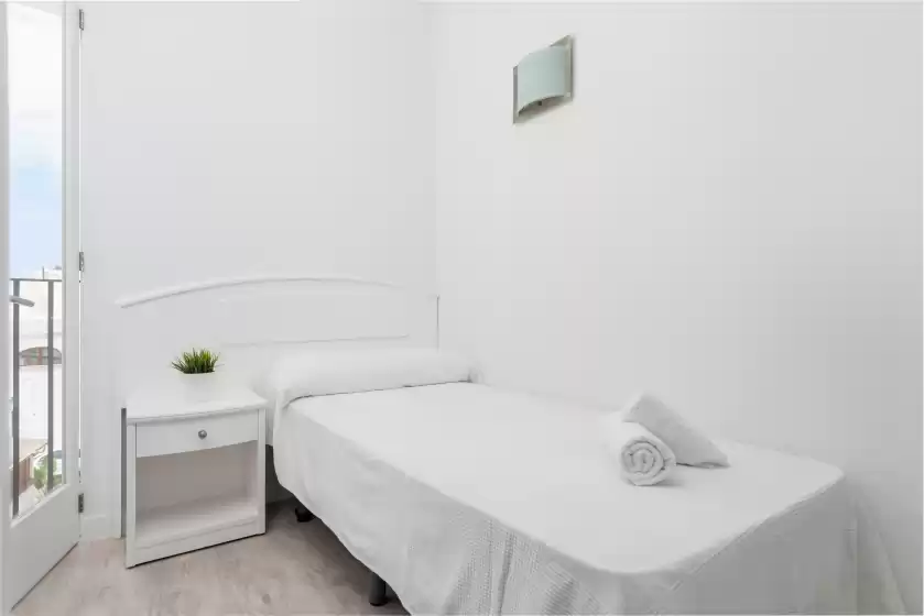 Holiday rentals in Hostal talamanca, Cala d'Or