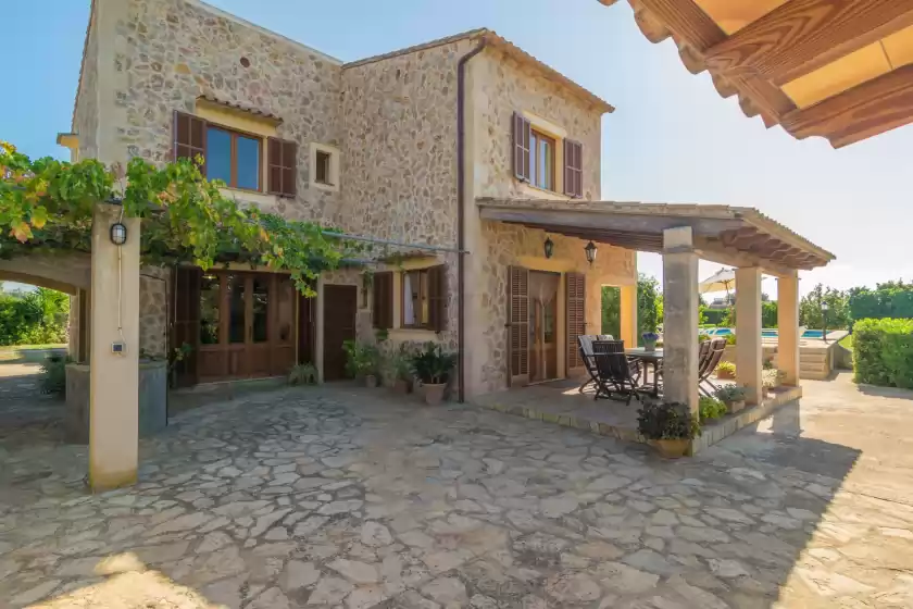 Holiday rentals in Can tut, Campanet