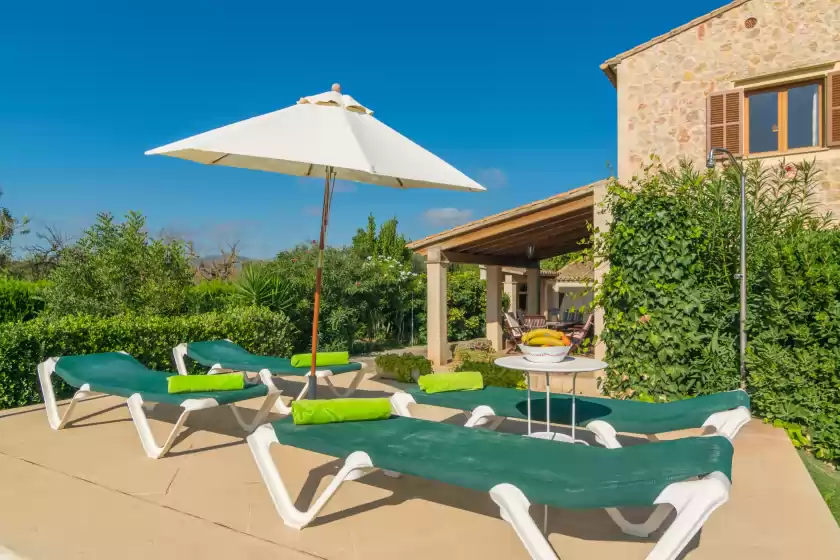 Holiday rentals in Can tut, Campanet
