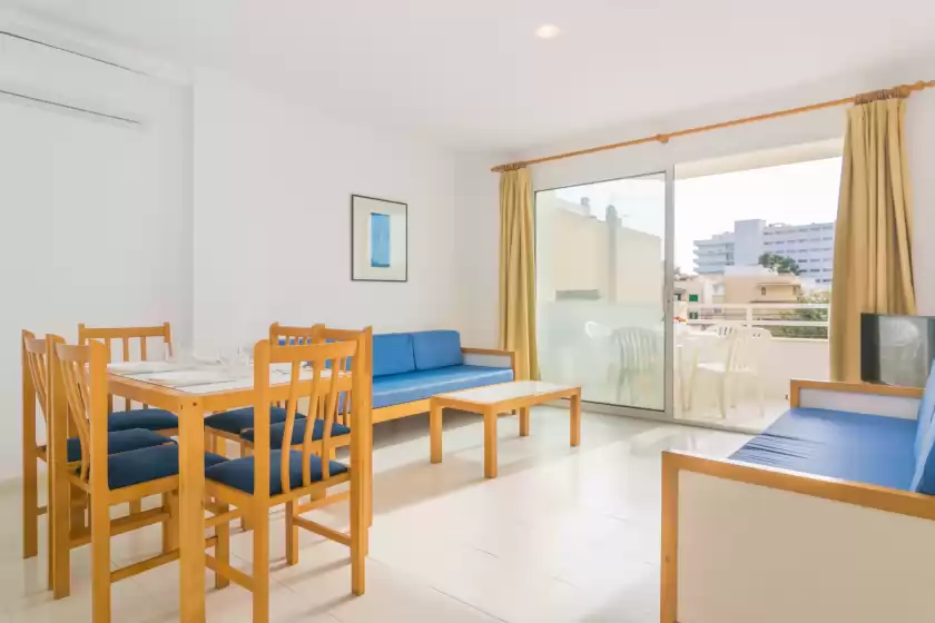 Holiday rentals in Massanet (bc), Canyamel