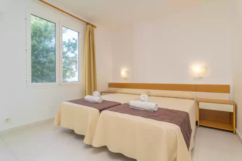 Holiday rentals in Massanet (bc), Canyamel