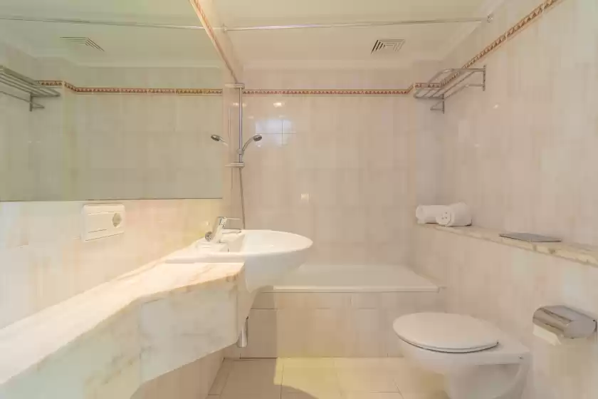 Holiday rentals in Massanet (bc), Canyamel