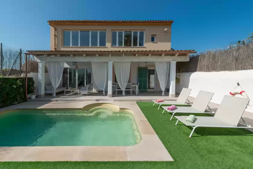 Location de vacances à Es closet